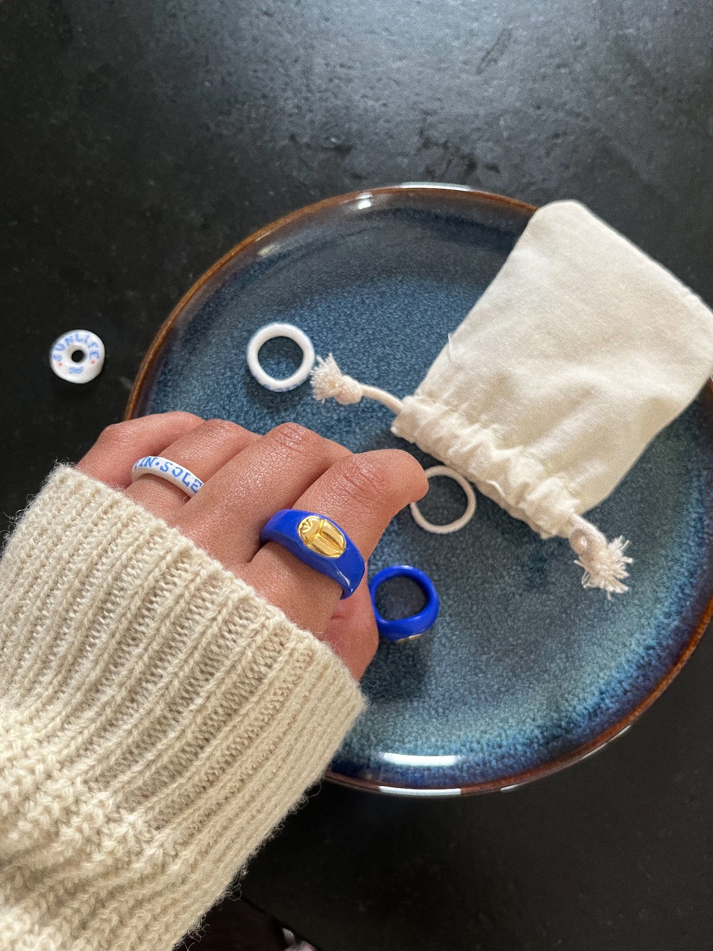 La Bague Porte Bonheur - Maison Stellaire