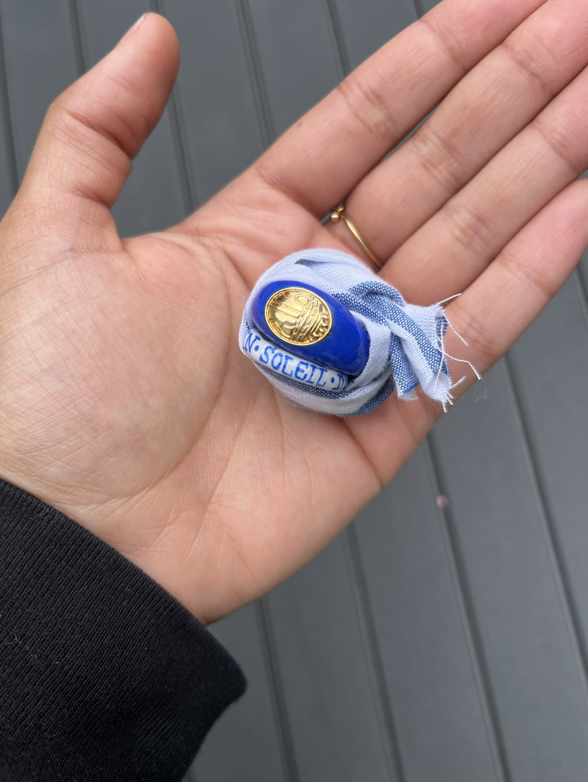 La Bague Porte Bonheur